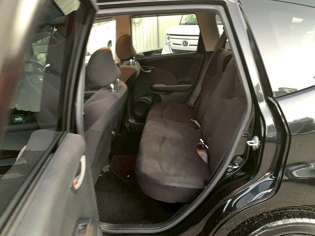 フィット 　１年保証　ＥＴＣ　電動格納ミラー　ＦＭ　ＡＭ　ラジオ　ＡＵＸ　光軸調整　スマートキー２つ（33枚目）