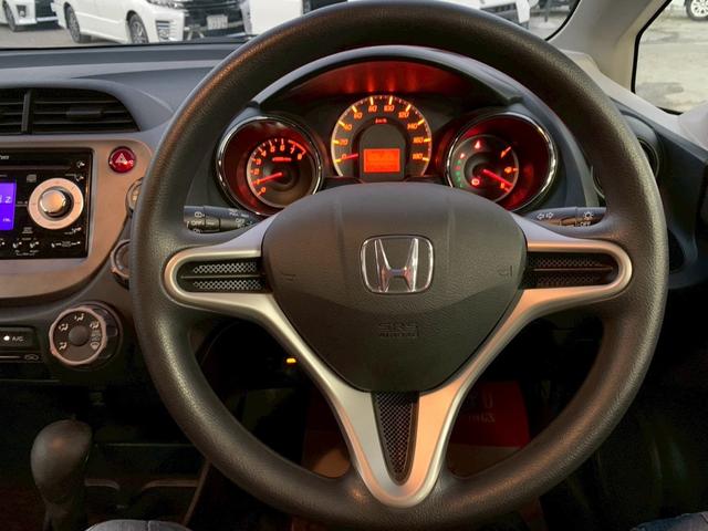 フィット 　１年保証　ＥＴＣ　電動格納ミラー　ＦＭ　ＡＭ　ラジオ　ＡＵＸ　光軸調整　スマートキー２つ（36枚目）