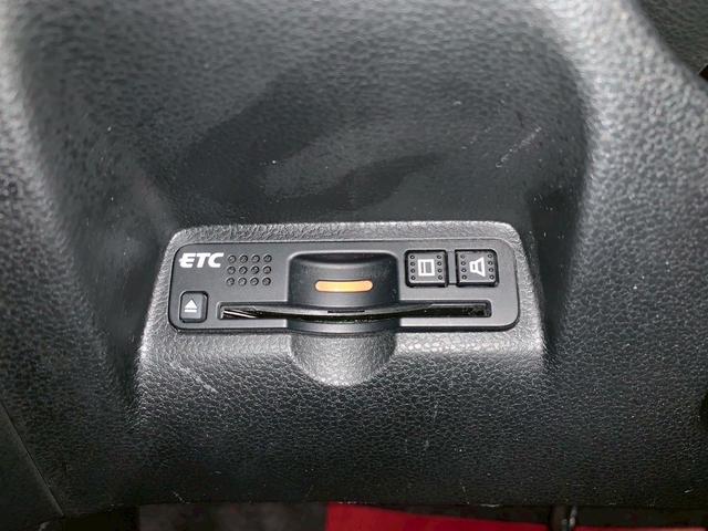 フィット 　１年保証　ＥＴＣ　電動格納ミラー　ＦＭ　ＡＭ　ラジオ　ＡＵＸ　光軸調整　スマートキー２つ（39枚目）