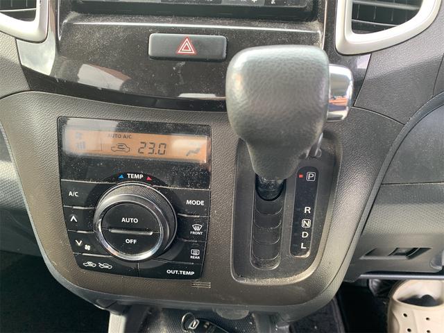 ソリオ Ｘ　２年保証　スマートキー２個　左側パワースライドドア　５人乗り　車検残りあり　ワンセグＴＶ　純正アルミホイール　純正フルエアロ　オートエアコン　社外シートカバー　プッシュスタート（11枚目）