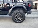ジープ・ラングラーアンリミテッド スポーツ　リフトアップ　社外バンパー　社外ホイール　オフロードタイヤ（7枚目）