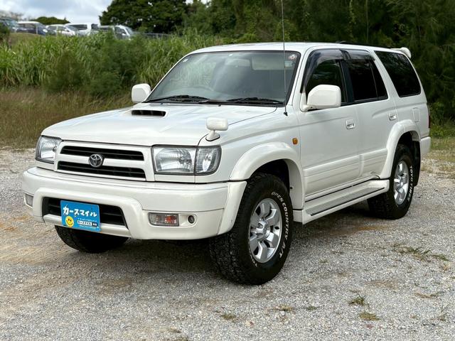 ハイラックスサーフ ＳＳＲ－Ｘ　プレミアムセレクション　☆ハーフレザーシート☆４ＷＤ☆１ＫＺターボエンジン☆社外ナビ☆　リアマウントスペアタイヤ☆　リアスポイラー☆　トレーラーヒッチマウント☆１６インチ純正ホイル（5枚目）