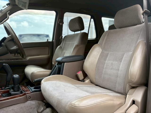 ハイラックスサーフ ＳＳＲ－Ｘ　プレミアムセレクション　☆ハーフレザーシート☆４ＷＤ☆１ＫＺターボエンジン☆社外ナビ☆　リアマウントスペアタイヤ☆　リアスポイラー☆　トレーラーヒッチマウント☆１６インチ純正ホイル（16枚目）