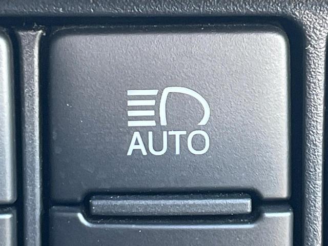 ZS 純正10型ナビ バックカメラ フリップダウンモニター 両側パワースライドドア オートマチックハイビーム Bluetooth 禁煙車 LEDヘッドライト スマートキー(8枚目)