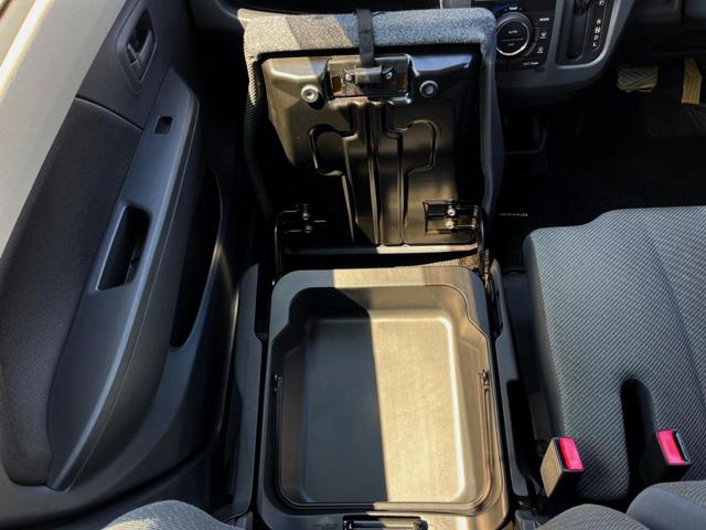 FX オートエアコン アイドリングストップ 電動格納ミラー CDプレイヤー プライバシーガラス ベンチシート 盗難防止装置 ドアバイザー(45枚目)