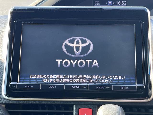 ヴォクシー ＺＳ　煌　純正ナビ　ＣＤ　ＤＶＤ　Ｂｌｕｅｔｏｏｔｈ　バックカメラ　フリップダウンモニター　両側パワースライドドア　ドライブレコーダー　ＬＥＤヘッドライト　クルーズコントロール　オートマチックハイビーム（4枚目）