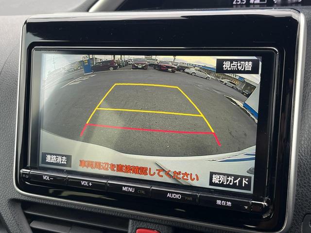 【バックカメラ】駐車時に後方がリアルタイム映像で確認できます。大型商業施設や立体駐車場での駐車時や、夜間のバック時に大活躍！運転スキルに関わらず、今や必須となった装備のひとつです！