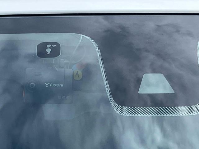 デリカミニ Ｔ　プレミアム　１年保証付　両側電動ドア　全周囲カメラ　衝突被害軽減システム　レーダークルーズ　禁煙車　ハーフレザーシート　ドラレコ　コーナーセンサー　スマートキー　ＬＥＤヘッド　ＥＴＣ２．０　オートライト（8枚目）