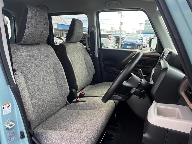運転席シート廻りは使用感も少なく、良好な状態となっています。丁寧に使われていたことがよくわかりますね。