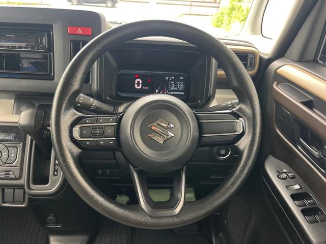 【ステアリングスイッチ】運転中、前方から目線をそらすことなく、オーディオ等の操作が可能な便利機能!安心&快適なドライブを演出してくれます♪