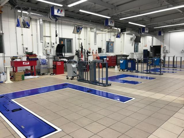 大型整備工場を完備しておりますので、ご納車後も安心です。