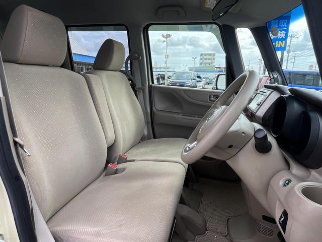 運転席シート廻りは使用感も少なく、良好な状態となっています。丁寧に使われていたことがよくわかりますね。