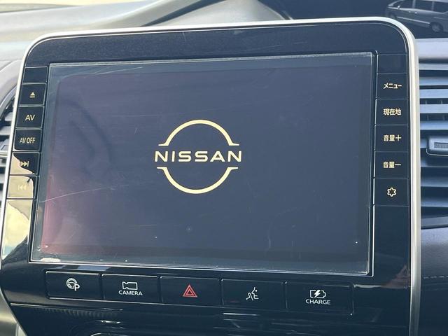 【純正ナビ】人気の純正ナビを装備。オーディオ機能も充実しており、Bluetooth接続すればお持ちのスマホやMP3プレイヤーの音楽を再生可能!毎日の運転がさらに楽しくなります!!