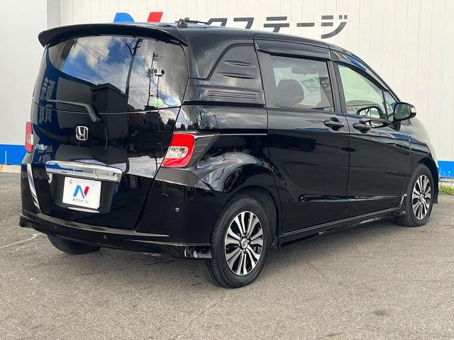 ☆全国のネクステージからお取り寄せが可能※!遠方の店舗に展示してあるクルマが気になる場合も、最寄りの店舗でご覧いただくことが可能です!是非私たちに要望をお聞かせください!※別途費用