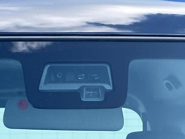 【スズキ セーフティサポート】走行中に前方の車両等を認識し、衝突しそうな時は警報とブレーキで衝突回避と被害軽減をアシスト。より安全にドライブをお楽しみいただけます。