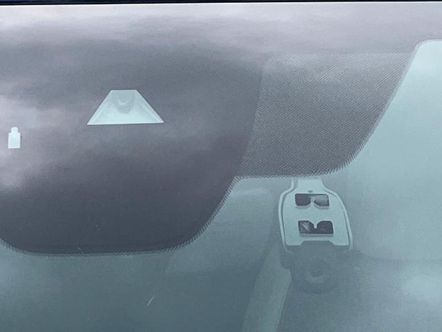 MX-30 モダンコンフィデンス 1年保証付 全周囲カメラ 衝突被害軽減システム レーダークルーズ 禁煙車 レザーシート パワーシート ドラレコ コーナーセンサー LEDヘッド ビルトインETC 車線逸脱警報 オートライト(22枚目)