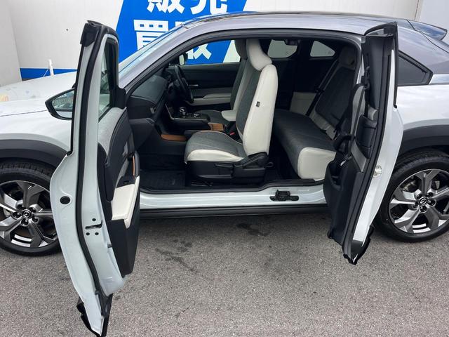 MX-30 モダンコンフィデンス 1年保証付 全周囲カメラ 衝突被害軽減システム レーダークルーズ 禁煙車 レザーシート パワーシート ドラレコ コーナーセンサー LEDヘッド ビルトインETC 車線逸脱警報 オートライト(50枚目)