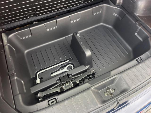 ジューク 16GT タイプV 1年保証付 純正SDナビ バックカメラ 禁煙車 スマートキー HIDヘッド ETC オートライト オートエアコン 純正17インチアルミ Bluetooth CD DVD再生 フルセグ(37枚目)