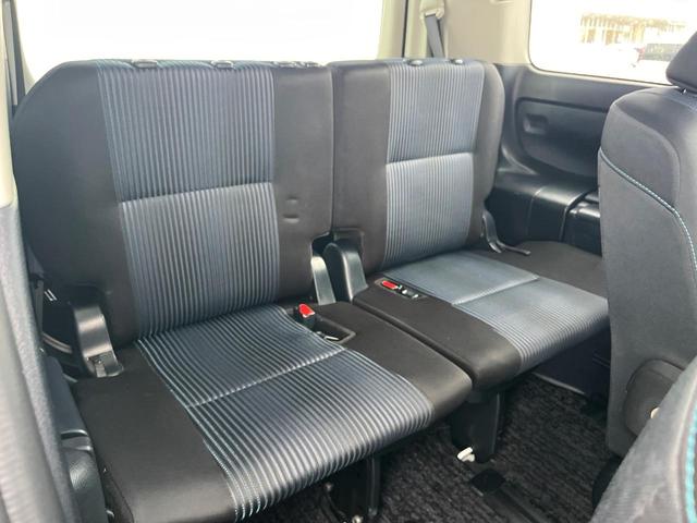 3列目シートはもちろん状態良好☆大人でもゆったりと座って頂けますので、大人数でのお出かけもラクラクです♪ご家族で、気の知れた仲間で、ドライブに行くのが楽しみですね♪