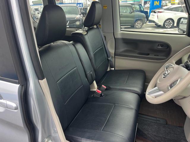 運転席シート廻りは使用感も少なく、良好な状態となっています。丁寧に使われていたことがよくわかりますね。