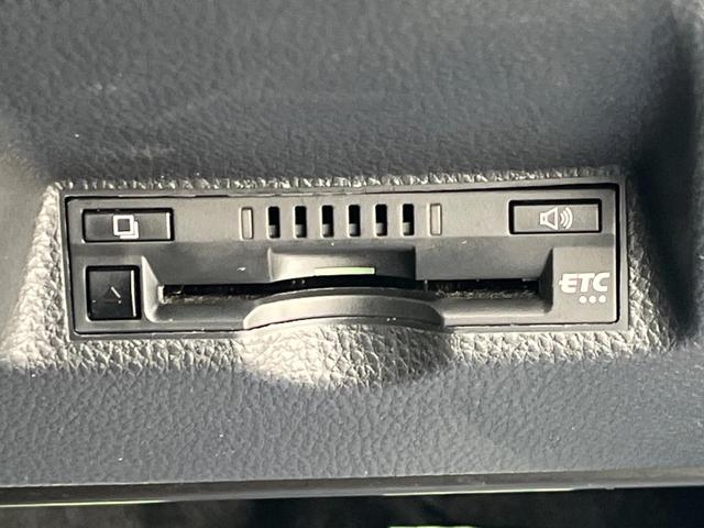 【ＥＴＣ】高速道路の料金所をストレスなく通過！話題のスポットやサービスエリアに多い「スマートＩＣ」利用時は必須のアイテムです。当店でセットアップを実施、ご納車当日からすぐにご利用いただけます！