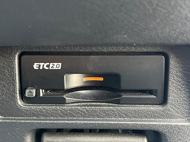 【ＥＴＣ】高速道路の料金所をストレスなく通過！話題のスポットやサービスエリアに多い「スマートＩＣ」利用時は必須のアイテムです。当店でセットアップを実施、ご納車当日からすぐにご利用いただけます！