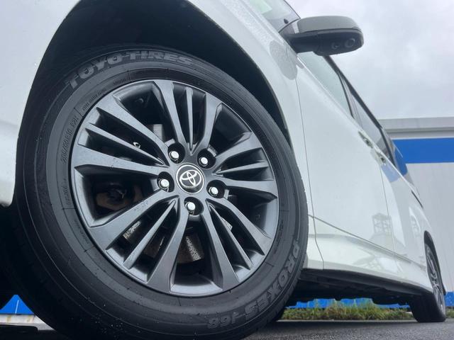 【純正１６インチアルミホイール】外観にマッチした純正アルミホイールを装着しております。各種社外アルミホイールや、スタッドレスタイヤも取扱いしております。是非ご相談ください♪