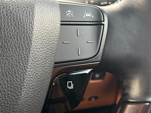 【レーダークルーズコントロール】高速道路での長距離走行が楽に！！自動で速度を保つクルーズコントロールが、衝突軽減システムと連携し、前方の車両を感知して車間を保つように速度調節してくれます！！