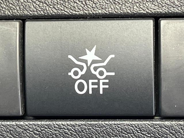 【インテリジェントエマージェンシーブレーキ】フロントカメラで前方の車両や歩行者を検知。衝突しそうな時は衝突被害軽減ブレーキが作動、衝突回避をサポート。より安全にドライブをお楽しみいただけます。