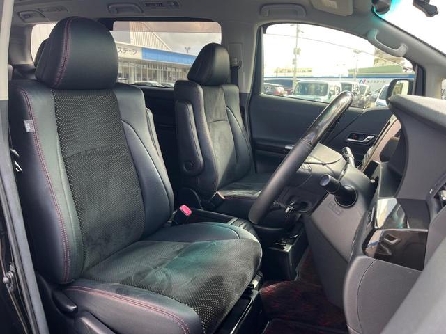 運転席シート廻りは使用感も少なく、良好な状態となっています。丁寧に使われていたことがよくわかりますね。