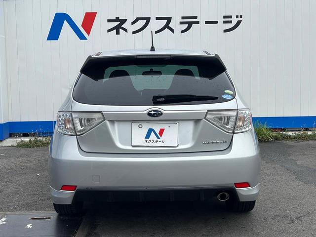 安心の最長１０年・走行無制限保証（有償）をご用意。保証内容も充実はもちろん、無料点検＆オイル交換や、年中無休の全国・２４時間ロードサービスも付帯されておりますのでご安心下さい。