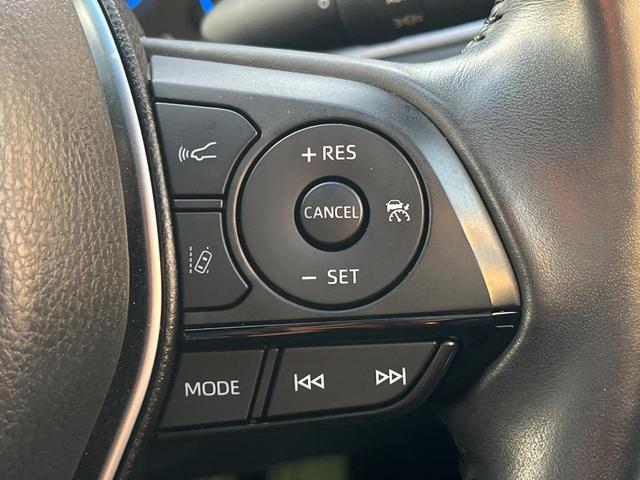 【レーダークルーズコントロール】高速道路での長距離走行が楽に！！自動で速度を保つクルーズコントロールが、衝突軽減システムと連携し、前方の車両を感知して車間を保つように速度調節してくれます！！