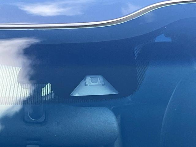 フリード Ｇ・ホンダセンシング　１年保証付　両側電動ドア　バックカメラ　衝突被害軽減システム　レーダークルーズ　禁煙車　ハーフレザーシート　ドラレコ　コーナーセンサー　スマートキー　ビルトインＥＴＣ　純正１５インチアルミ（6枚目）