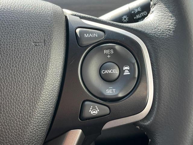 フリード Ｇ・ホンダセンシング　１年保証付　両側電動ドア　バックカメラ　衝突被害軽減システム　レーダークルーズ　禁煙車　ハーフレザーシート　ドラレコ　コーナーセンサー　スマートキー　ビルトインＥＴＣ　純正１５インチアルミ（8枚目）