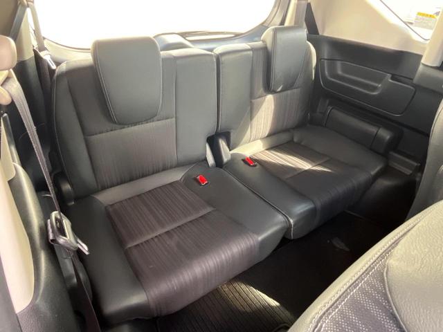 フリード Ｇ・ホンダセンシング　１年保証付　両側電動ドア　バックカメラ　衝突被害軽減システム　レーダークルーズ　禁煙車　ハーフレザーシート　ドラレコ　コーナーセンサー　スマートキー　ビルトインＥＴＣ　純正１５インチアルミ（11枚目）