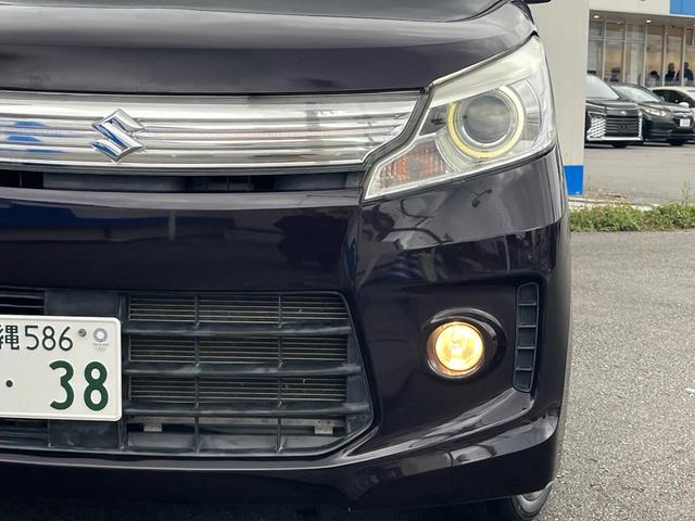 【ＨＩＤヘッドライト】非常に明るく前方を照らしてくれるので、悪天候や夜間の走行時も視界良好で安心してお乗りいただけます。