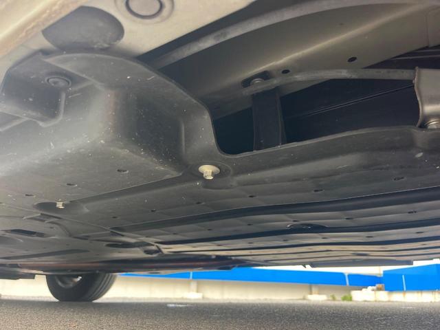 フリードハイブリッド ハイブリッド・ＥＸ　１年保証付　両側電動ドア　衝突被害軽減システム　レーダークルーズ　禁煙車　ハーフレザーシート　コーナーセンサー　スマートキー　ＬＥＤヘッド　ビルトインＥＴＣ　純正１５インチアルミ　車線逸脱警報（28枚目）