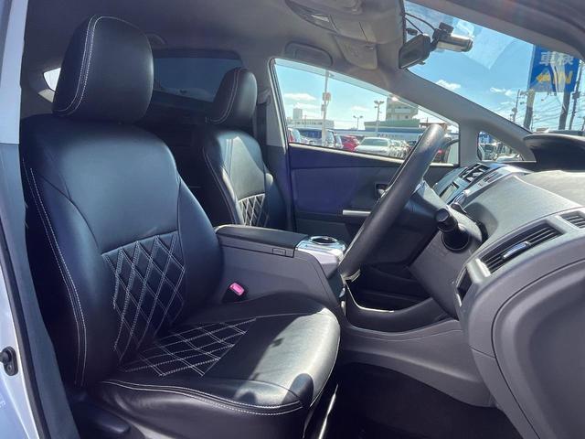 プリウスアルファ Ｓ　１年保証付　禁煙車　バックカメラ　レザーシート　ドラレコ　スマートキー　ビルトインＥＴＣ　純正１６インチアルミ　オートライト　オートエアコン　Ｂｌｕｅｔｏｏｔｈ　ＣＤ　ＤＶＤ再生（8枚目）