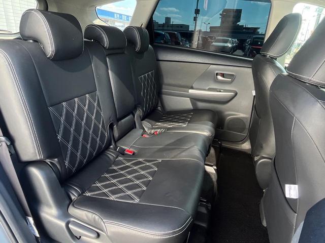 プリウスアルファ Ｓ　１年保証付　禁煙車　バックカメラ　レザーシート　ドラレコ　スマートキー　ビルトインＥＴＣ　純正１６インチアルミ　オートライト　オートエアコン　Ｂｌｕｅｔｏｏｔｈ　ＣＤ　ＤＶＤ再生（9枚目）