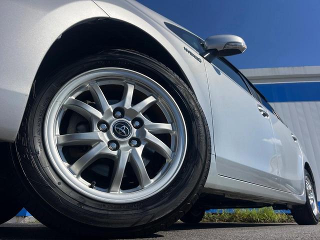 プリウスアルファ Ｓ　１年保証付　禁煙車　バックカメラ　レザーシート　ドラレコ　スマートキー　ビルトインＥＴＣ　純正１６インチアルミ　オートライト　オートエアコン　Ｂｌｕｅｔｏｏｔｈ　ＣＤ　ＤＶＤ再生（13枚目）