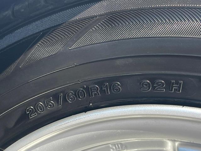 プリウスアルファ Ｓ　１年保証付　禁煙車　バックカメラ　レザーシート　ドラレコ　スマートキー　ビルトインＥＴＣ　純正１６インチアルミ　オートライト　オートエアコン　Ｂｌｕｅｔｏｏｔｈ　ＣＤ　ＤＶＤ再生（21枚目）