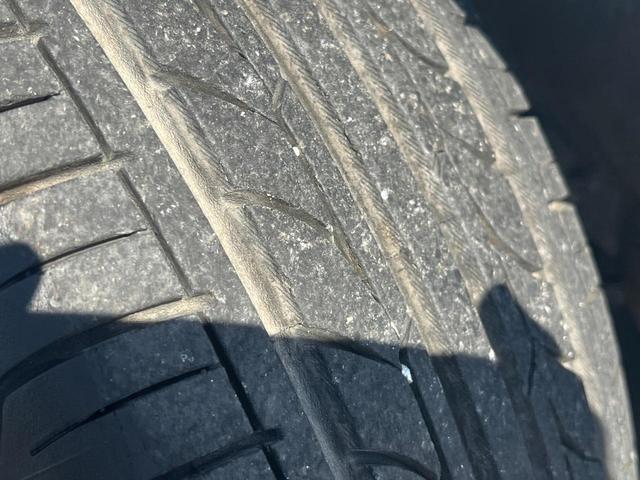 プリウスアルファ Ｓ　１年保証付　禁煙車　バックカメラ　レザーシート　ドラレコ　スマートキー　ビルトインＥＴＣ　純正１６インチアルミ　オートライト　オートエアコン　Ｂｌｕｅｔｏｏｔｈ　ＣＤ　ＤＶＤ再生（22枚目）