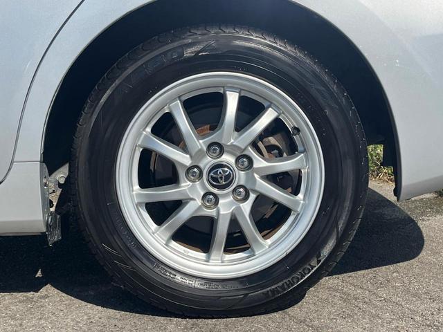 プリウスアルファ Ｓ　１年保証付　禁煙車　バックカメラ　レザーシート　ドラレコ　スマートキー　ビルトインＥＴＣ　純正１６インチアルミ　オートライト　オートエアコン　Ｂｌｕｅｔｏｏｔｈ　ＣＤ　ＤＶＤ再生（23枚目）