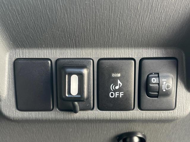 プリウスアルファ Ｓ　１年保証付　禁煙車　バックカメラ　レザーシート　ドラレコ　スマートキー　ビルトインＥＴＣ　純正１６インチアルミ　オートライト　オートエアコン　Ｂｌｕｅｔｏｏｔｈ　ＣＤ　ＤＶＤ再生（49枚目）