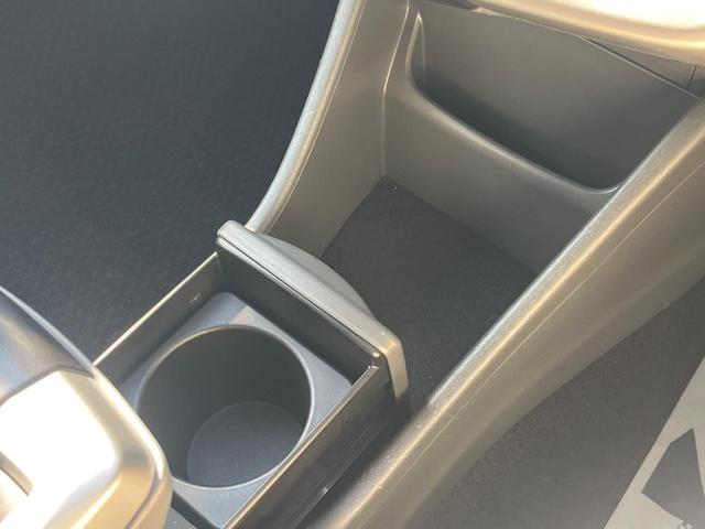 プリウスアルファ Ｓ　１年保証付　禁煙車　バックカメラ　レザーシート　ドラレコ　スマートキー　ビルトインＥＴＣ　純正１６インチアルミ　オートライト　オートエアコン　Ｂｌｕｅｔｏｏｔｈ　ＣＤ　ＤＶＤ再生（61枚目）