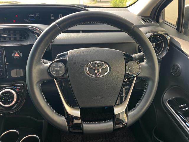 アクア クロスオーバー　１年保証付　バックカメラ　衝突被害軽減システム　禁煙車　ハーフレザーシート　ドラレコ　スマートキー　ＬＥＤヘッド　ビルトインＥＴＣ　クルコン　純正１６インチアルミ　車線逸脱警報　オートライト（13枚目）