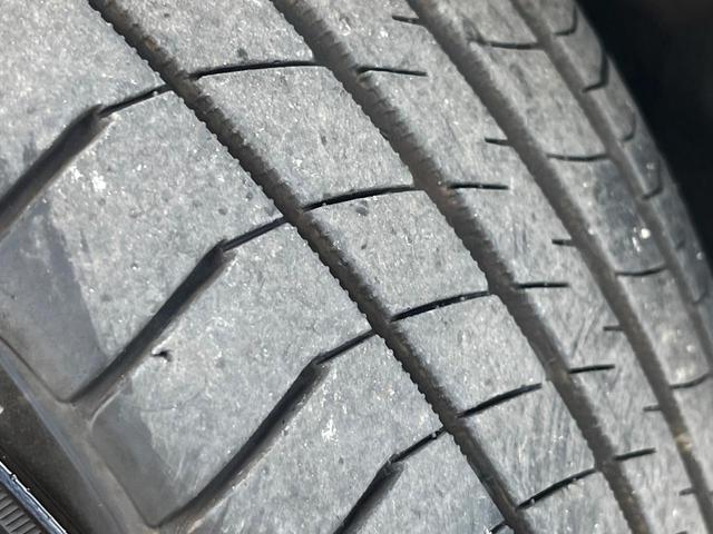 アクア クロスオーバー　１年保証付　バックカメラ　衝突被害軽減システム　禁煙車　ハーフレザーシート　ドラレコ　スマートキー　ＬＥＤヘッド　ビルトインＥＴＣ　クルコン　純正１６インチアルミ　車線逸脱警報　オートライト（22枚目）