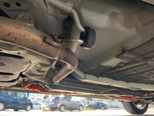 アクア クロスオーバー　１年保証付　バックカメラ　衝突被害軽減システム　禁煙車　ハーフレザーシート　ドラレコ　スマートキー　ＬＥＤヘッド　ビルトインＥＴＣ　クルコン　純正１６インチアルミ　車線逸脱警報　オートライト（29枚目）