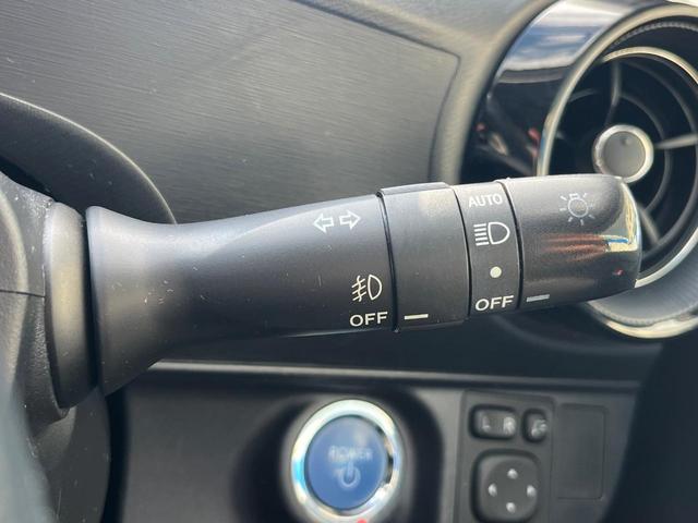 アクア クロスオーバー　１年保証付　バックカメラ　衝突被害軽減システム　禁煙車　ハーフレザーシート　ドラレコ　スマートキー　ＬＥＤヘッド　ビルトインＥＴＣ　クルコン　純正１６インチアルミ　車線逸脱警報　オートライト（55枚目）