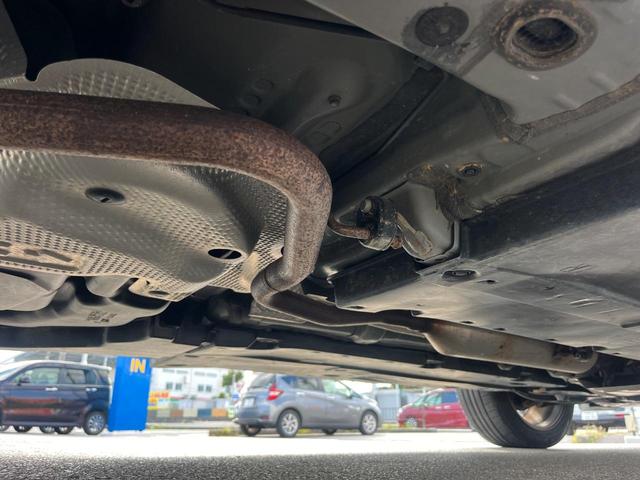 ヤリスクロス ハイブリッドＺ　１年保証付　全周囲カメラ　衝突被害軽減システム　禁煙車　ハーフレザーシート　コーナーセンサー　スマートキー　ＬＥＤヘッド　ＥＴＣ　クルコン　純正１８インチアルミ　オートライト　オートエアコン（30枚目）